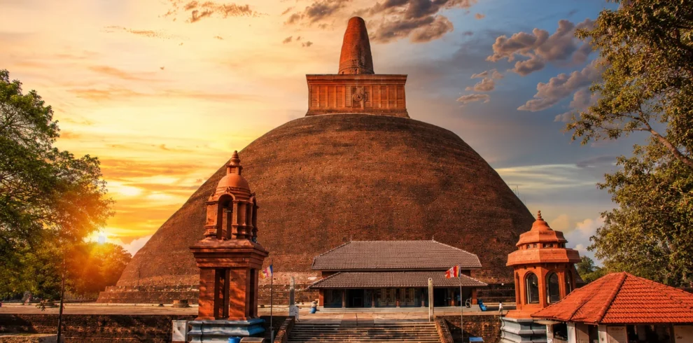 anuradhapura ancient sites sri lanka loomra tours